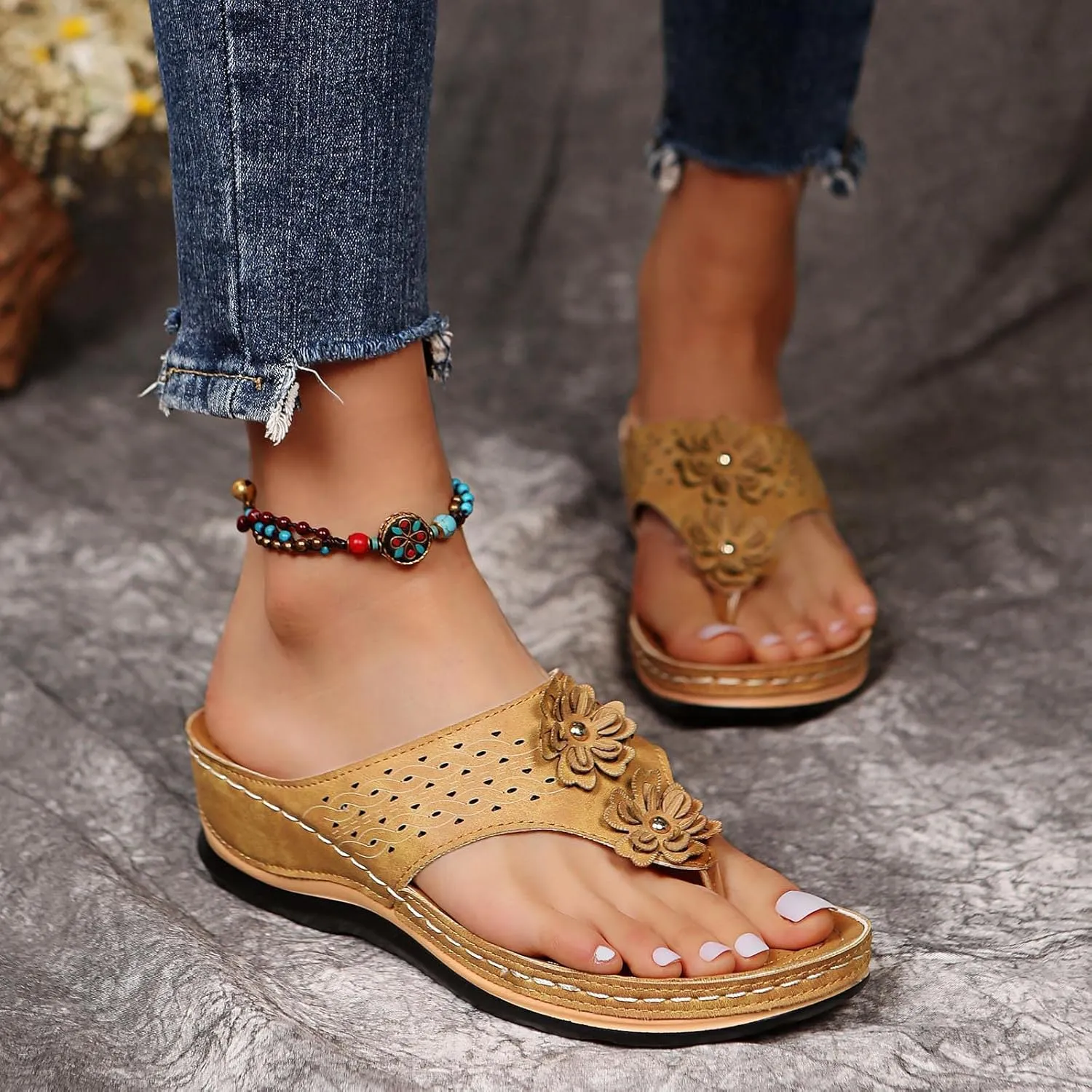 Cathalem Summer Sandals for Women 2024 Open Toe Ankle Strap Platform Sandals Casual Strappy Low Wedges Sandals Beach Sandals