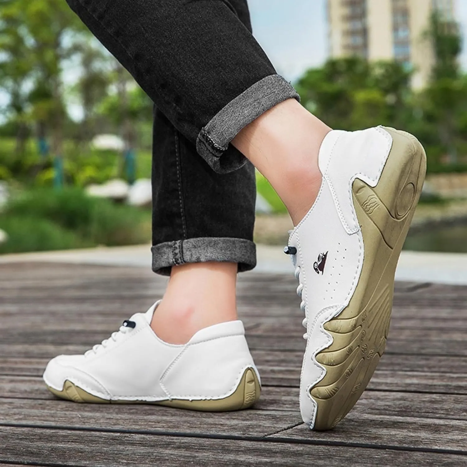 Driving Shoes for Women Casual Comfortable Slip On Shoes Anti-Slip Hiking Sports Walking Shoe Retro Lightweight Outdoor Breathable Sneakers Fashion Sneaker