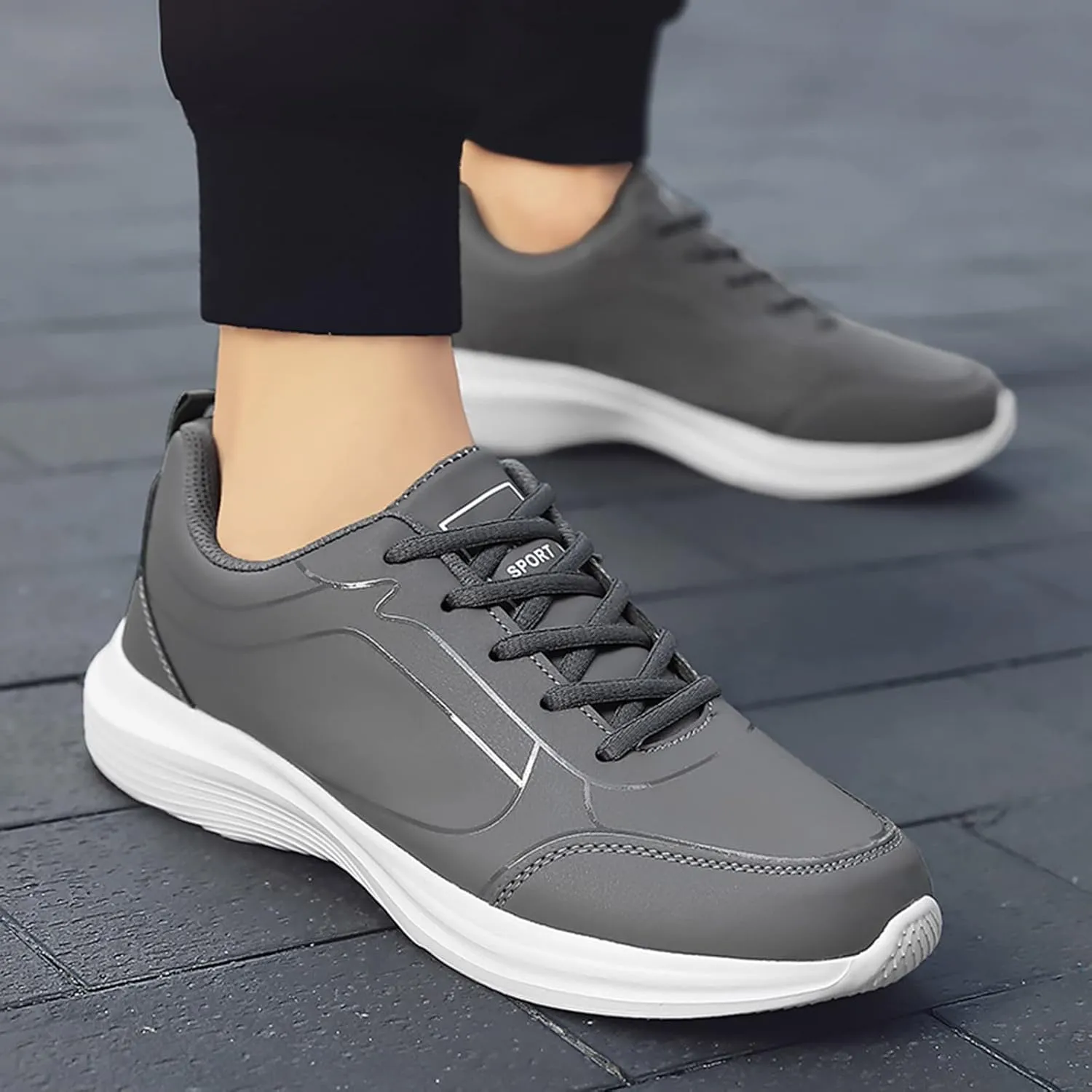Fashion Men Sports Shoes Flat Non Slip Lace Up Upper Lightweight and Comfortable Mens Club Fashion Sneaker