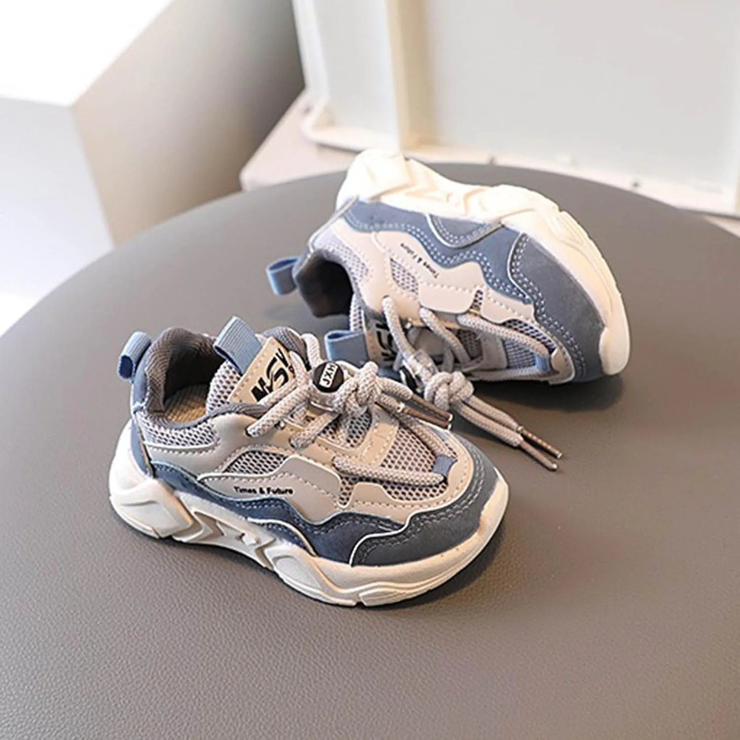 IWIHMIV Kids Tennis Shoes Outdoor Non Slip Boys Girls Lightweight Breathable Sneakers Casual Running Athletic Shoes