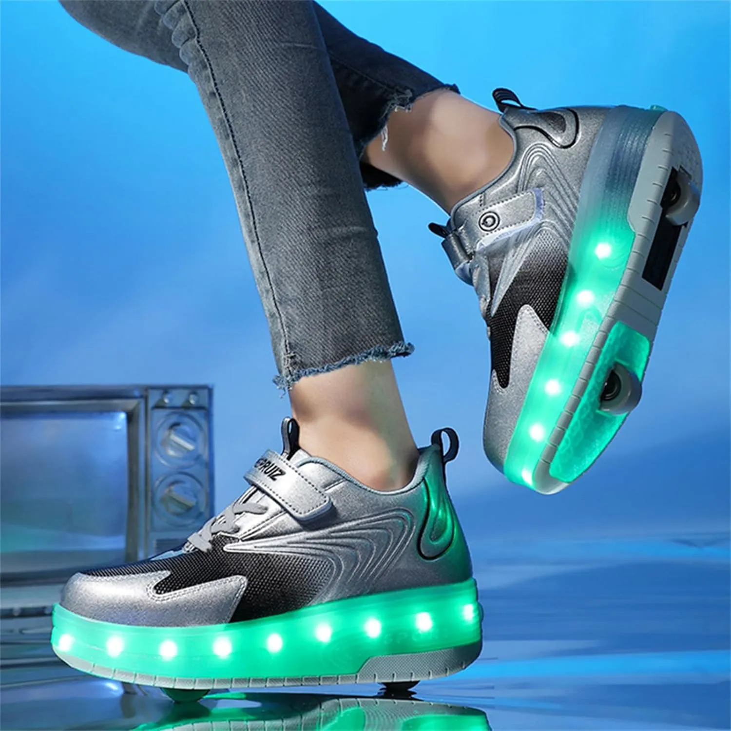 Kids Roller Skates Shoes Sneakers for Boys & Girls, Outdoor Parkour Shoes with 2 Wheels Unisex Skateboarding Shoe Retractable Skating Shoes for Children's Park Walking Sports