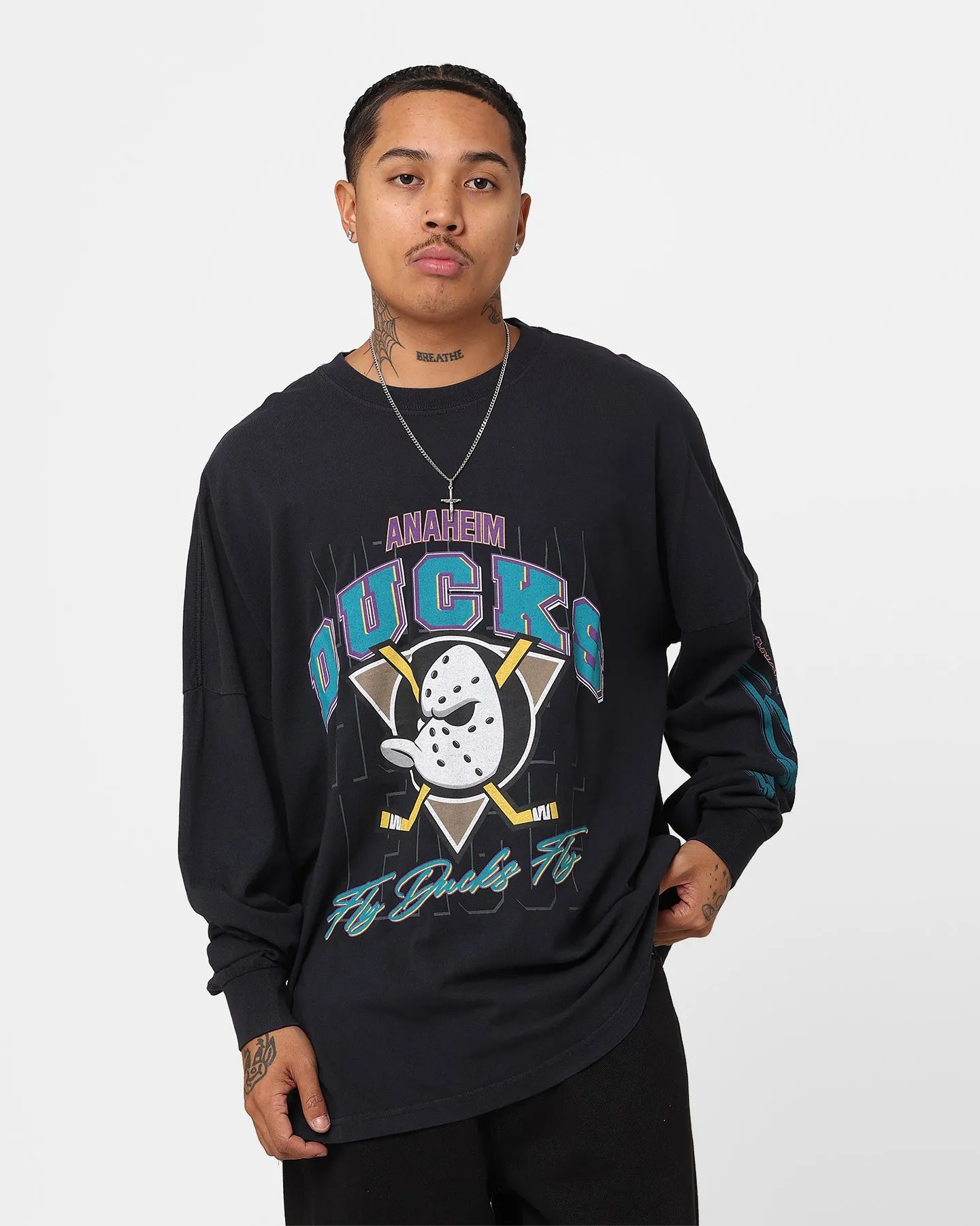 Majestic Athletic Anaheim Ducks Fly Long Sleeve Crewneck Faded Black