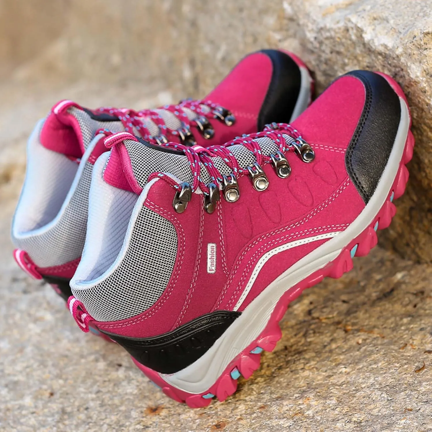 Mens And Womens Anti Slip And Wear Resistant Lace Up Hiking Boots Comfortable And Breathable Walking Boots Rubber Soles Scenic Spots Tourist Boots Couple Park Walking Boots Rock Climbing Boots