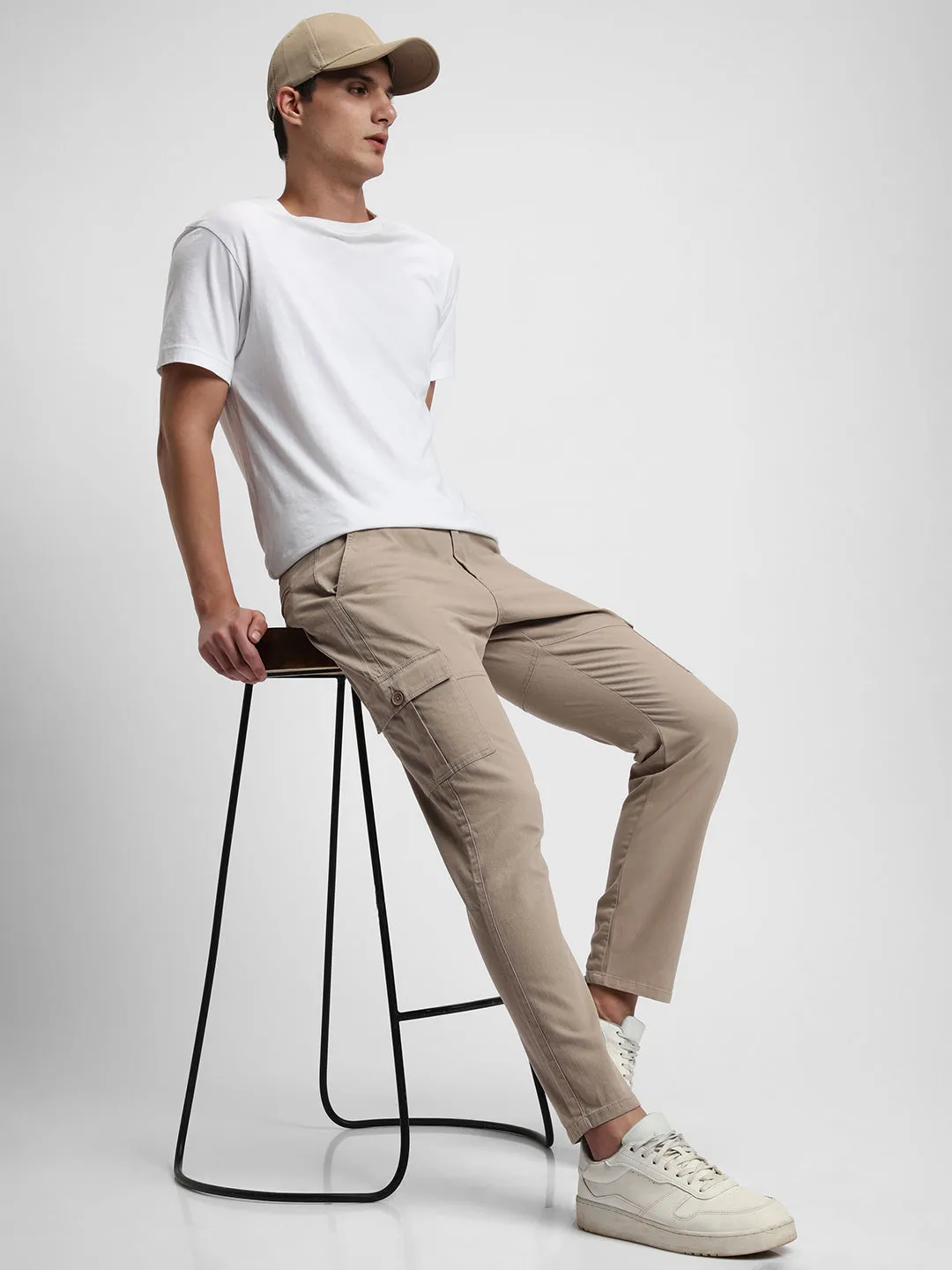 Men's Brown Slim Fit Cargos Trousers