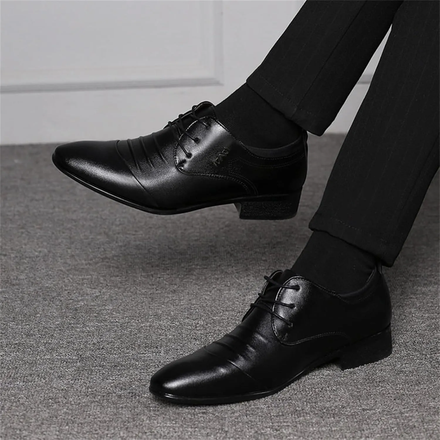 Men's Dress Shoes Classic Pointed-Toe Oxfords Shoes Lace Up Wedding Shoes Business Formal Modern Loafers Shoes