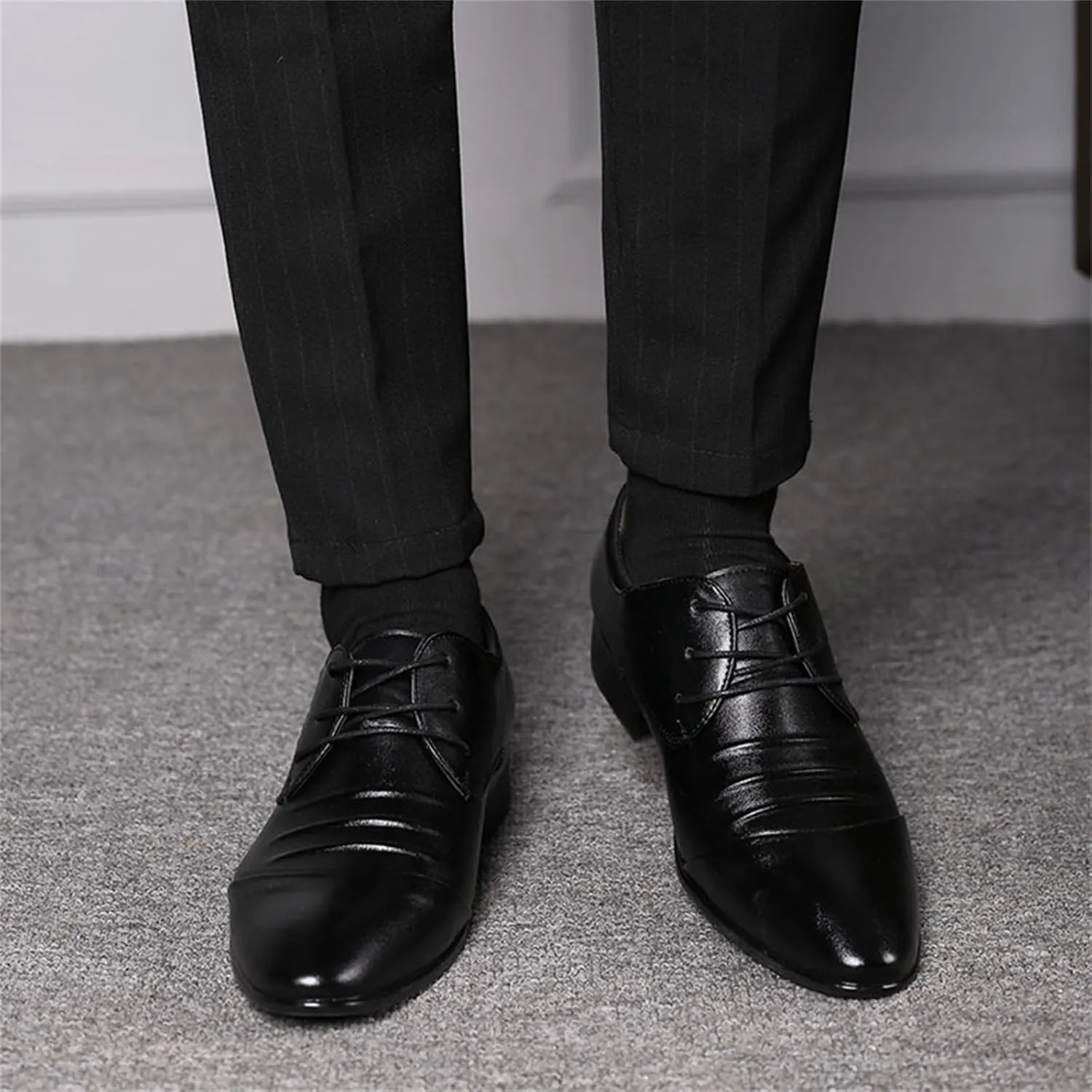 Men's Dress Shoes Classic Pointed-Toe Oxfords Shoes Lace Up Wedding Shoes Business Formal Modern Loafers Shoes