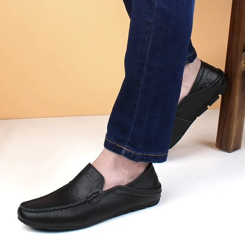 Men's Leather Loafers ?C Lightweight Slip-Ons with Anti-Slip Sole, Flat Heel, and Classic Moccasin Design for Driving