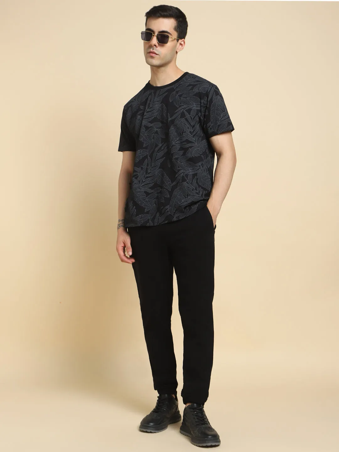 Men's Mid Rise Plain Casual Joggers Trousers