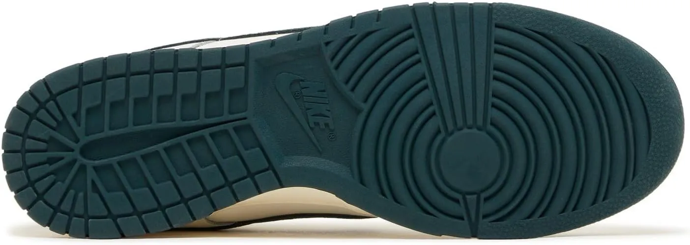 Nike Men's Modern