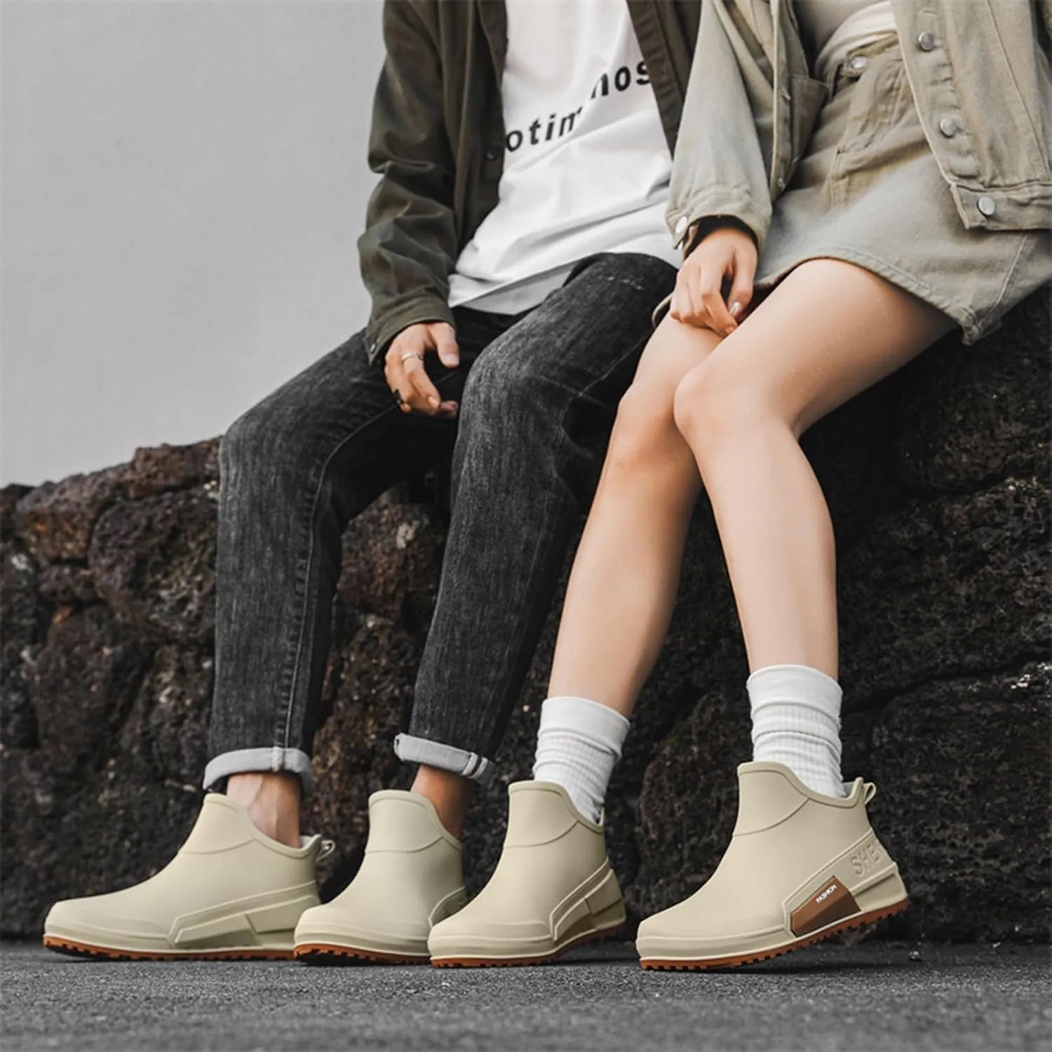 Rain Boots Couples Students Work Fishing Non Slip Warm Rubber Shoes Rain Boots Woman Short Flat Boots Barefoot Shoes