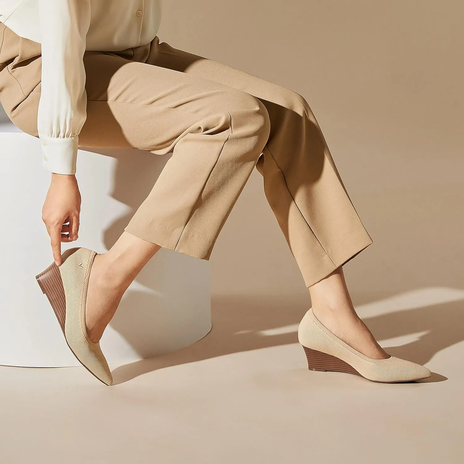 VIVAIA Aria Wedge 2.0 Women's Pointed Toe Wedge Pumps Shoes Comfortable Wedge Heels for Women Pumps with Arch Support