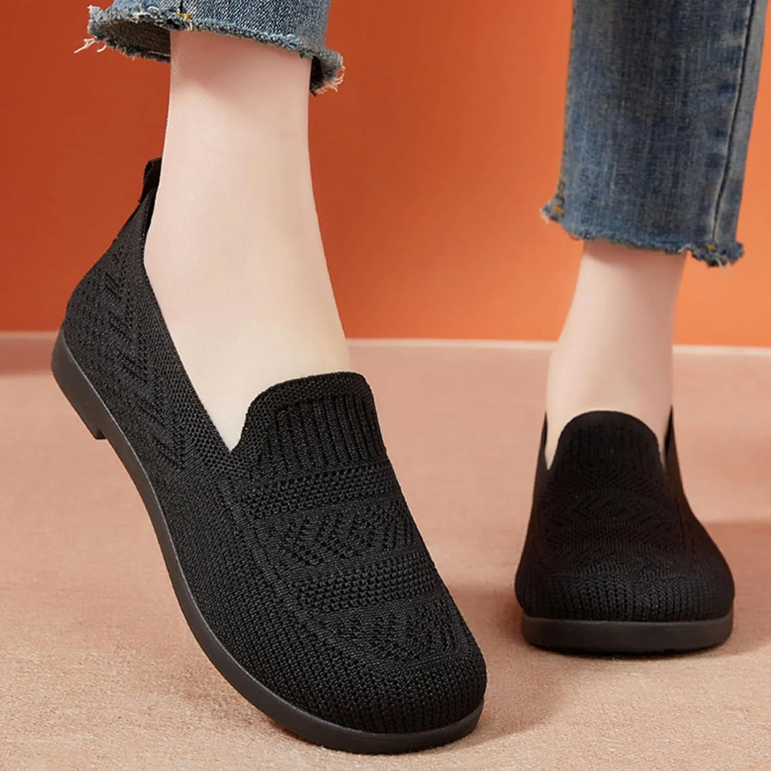 Women's Casual Slip On Shoes Breathable Mesh Round Toe Flat Comfortable Walking Shoes for Daily Wear Spring