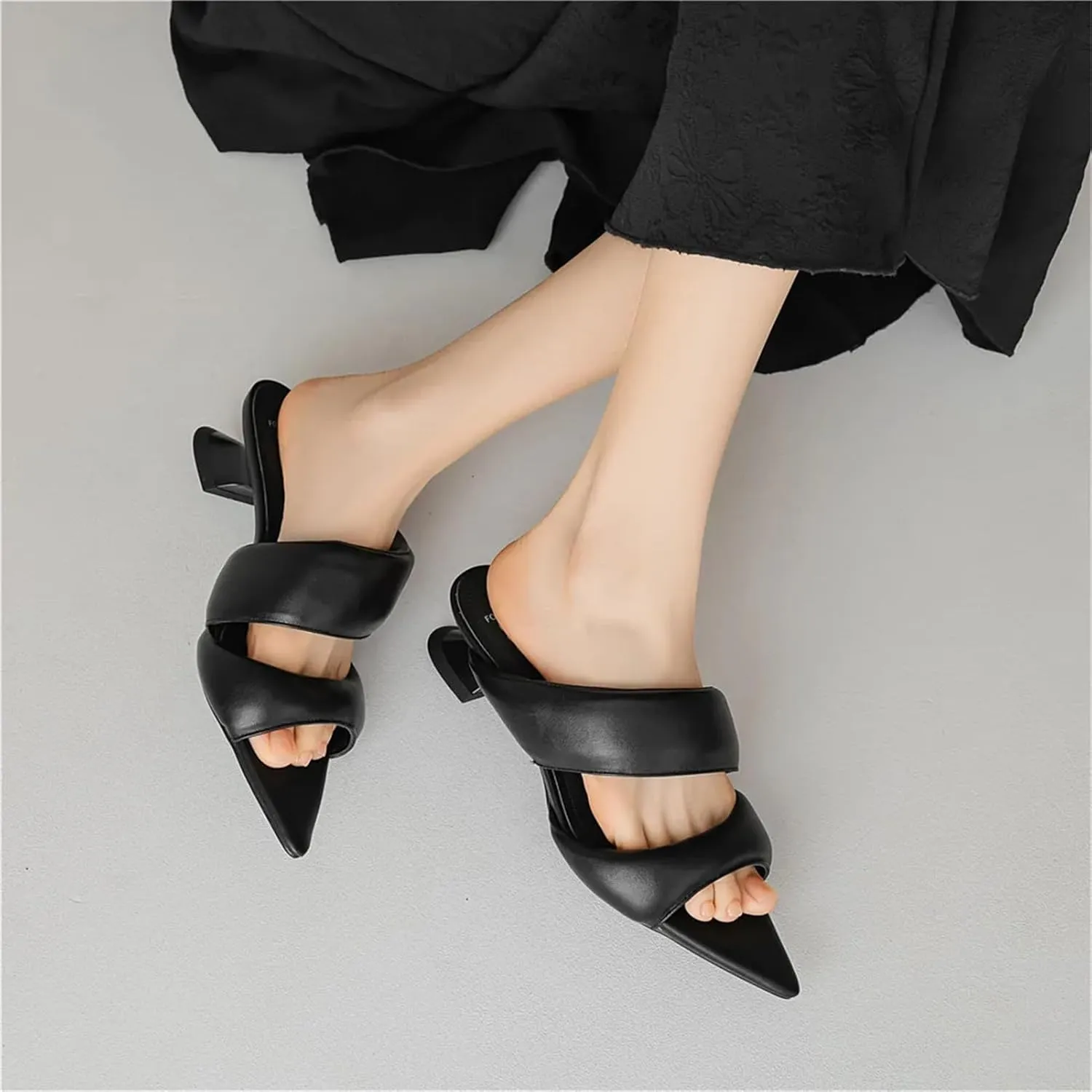 Women's Pointed Toe Sandals - Strange Style Mid Heels, Summer Outdoor Dress Versatile
