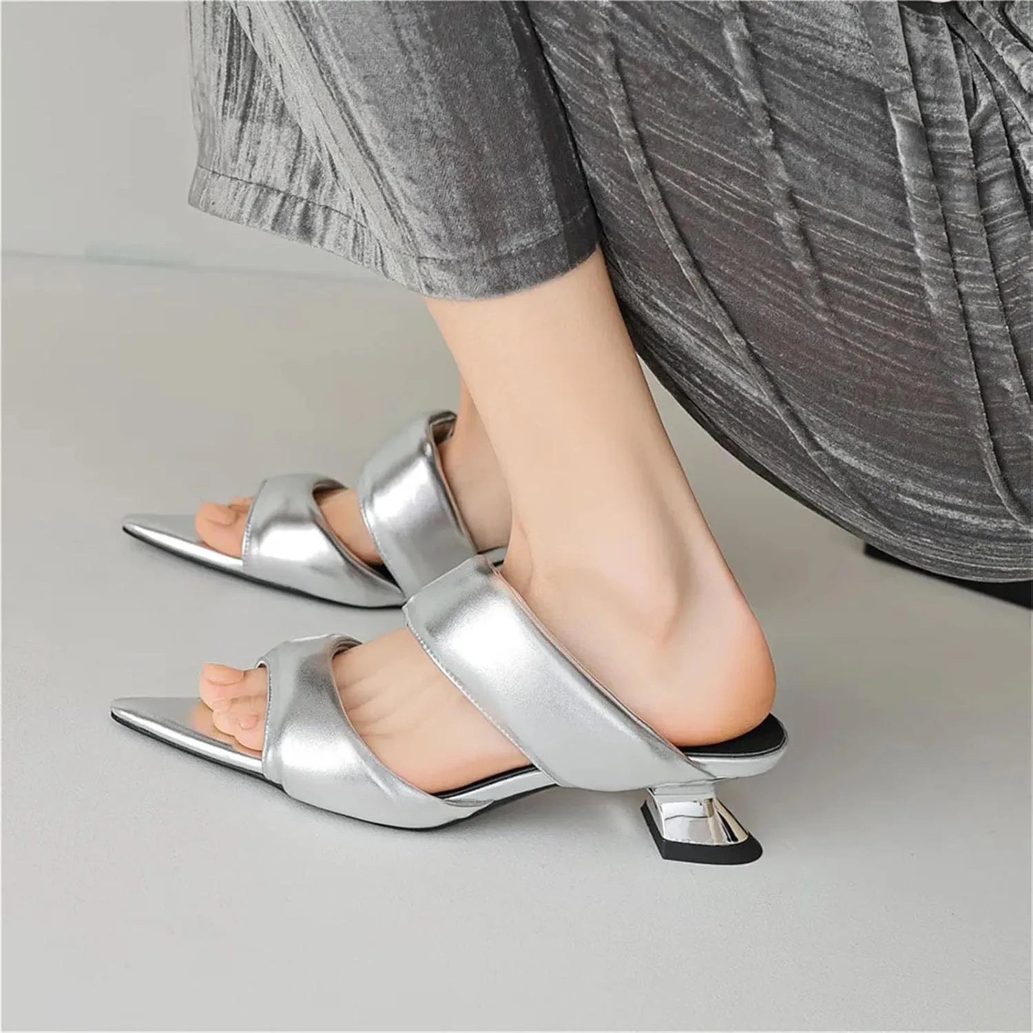 Women's Pointed Toe Sandals - Strange Style Mid Heels, Summer Outdoor Dress Versatile