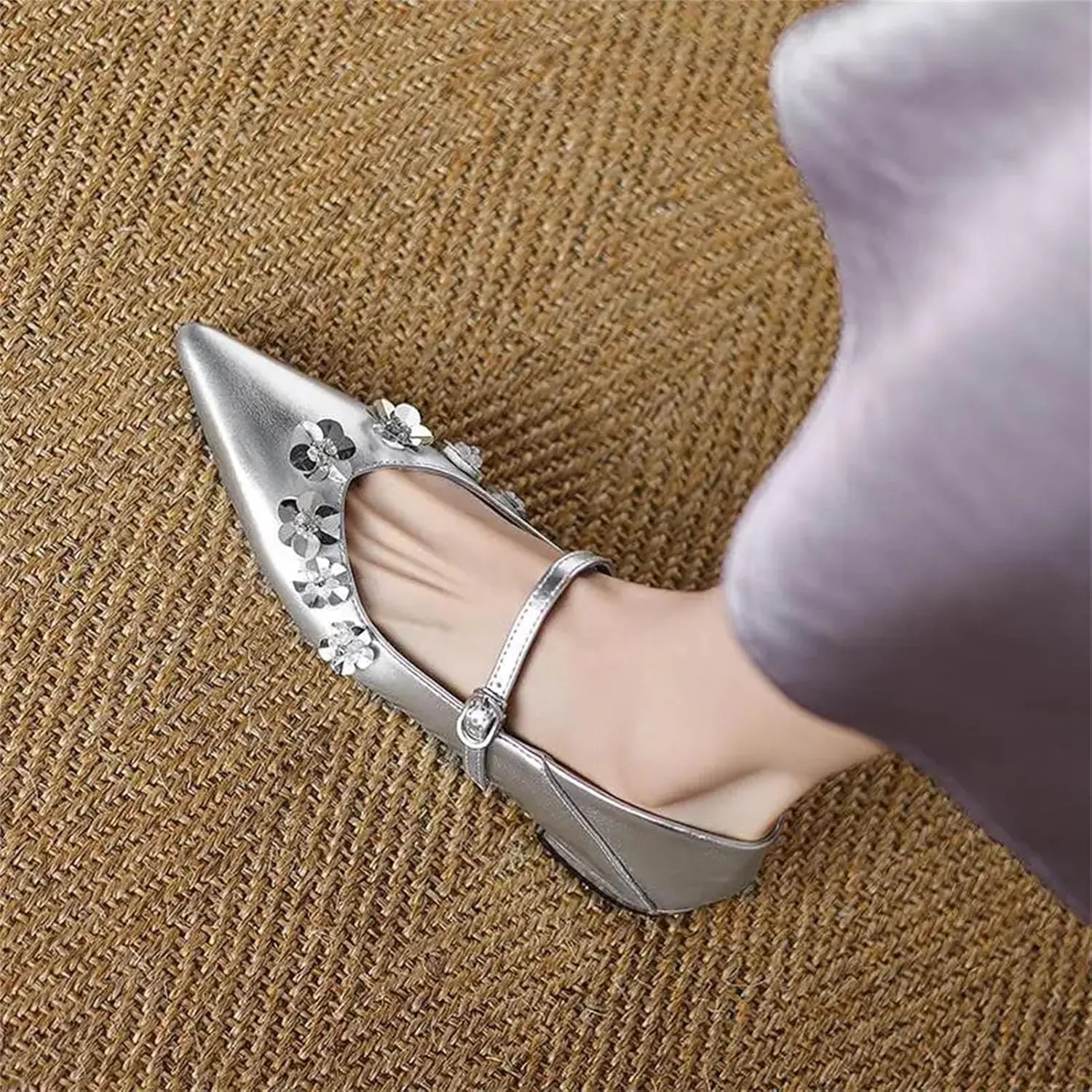 Women's Sheepskin Flower Applique Sandals - Pointed Toe Low Heels Summer Oriental Style