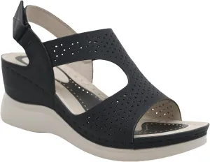 Women's Shoes 2025 Spring and Summer Fashion Leisure Thick Floor Hang The Beach Wear Cold Train Sleeves Skate Sandals